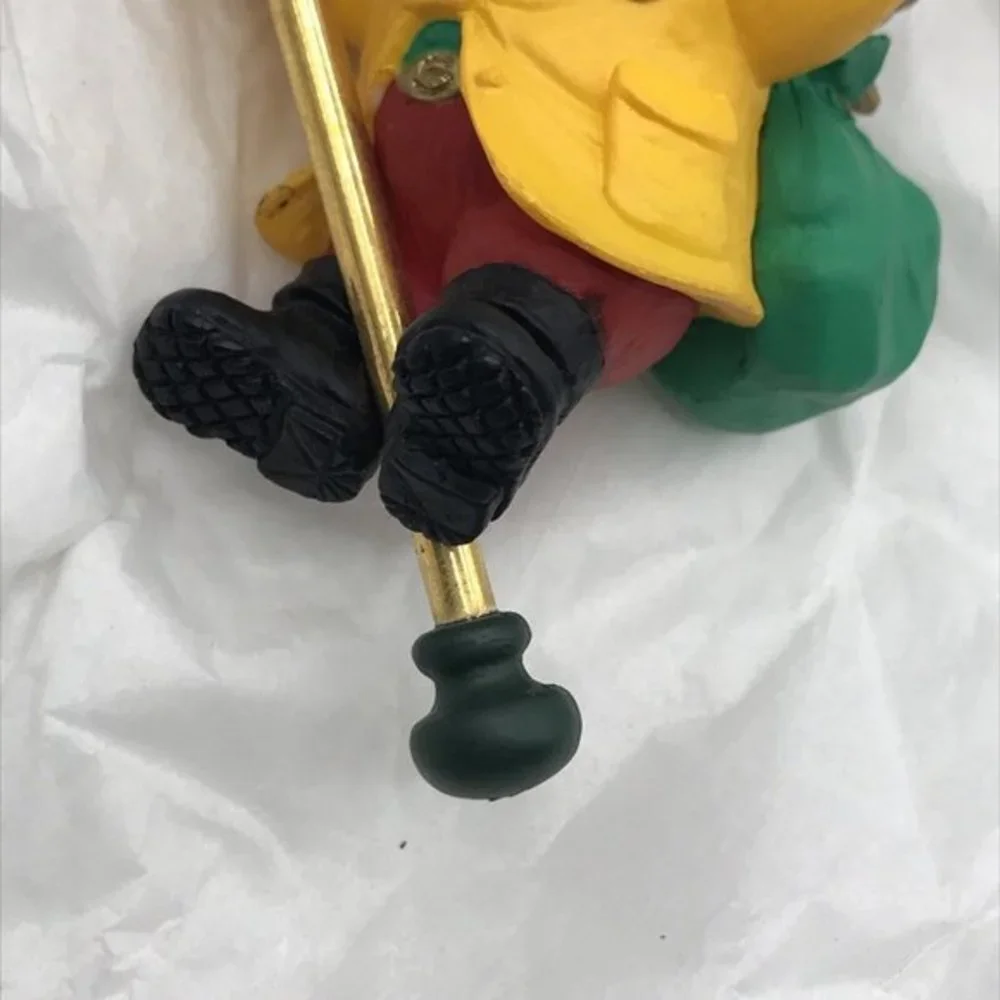 Hallmark '1992 NORTH POLE FIRE‎ FIGHTER' Keepsake Ornament (Christmas)